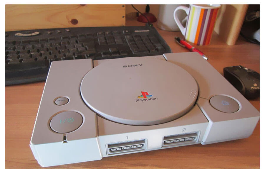 Chơi game với đĩa CD và PlayStation thập niên 90