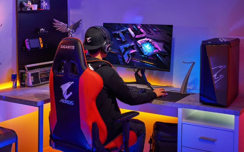 Đặt tay và chân đúng cách khi ngồi chơi game