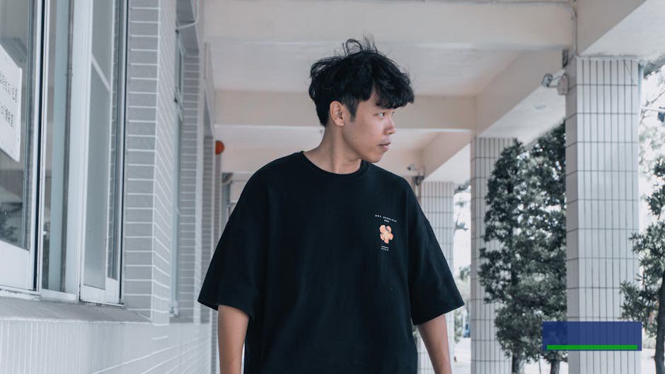 Áo thun boxy nam form rộng hợp với thói quen ngồi máy tính ra sao