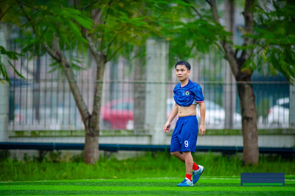 Áo thun nam form vừa cotton: lớp nền thoải mái khi chơi game